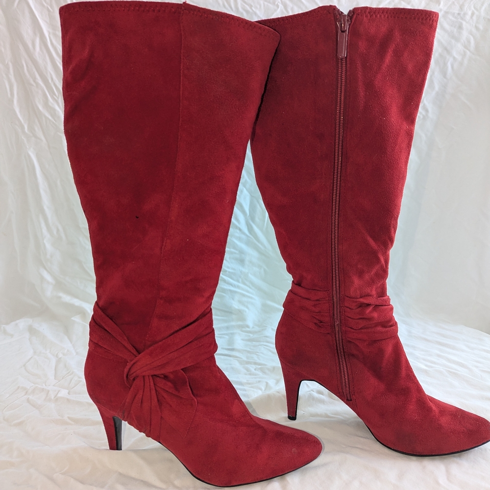 Anastasia Red Suede Heeled Boots